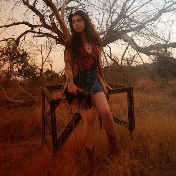 Meet your Posher, Gina - Picture 3 of 4